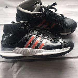 Adidas pro model high top tennis shoes size 8.5
